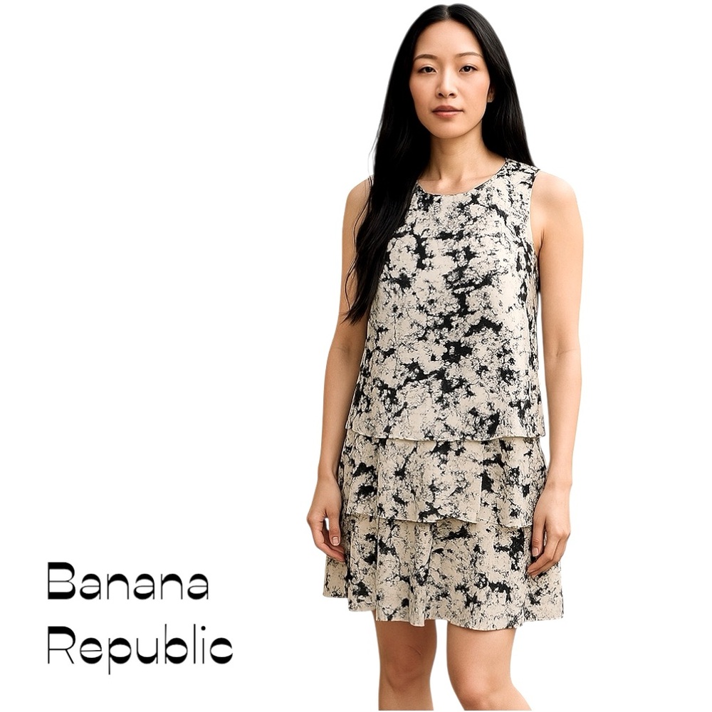 Banana Republic Black Cream Ruffled Dress NWOT Size 4